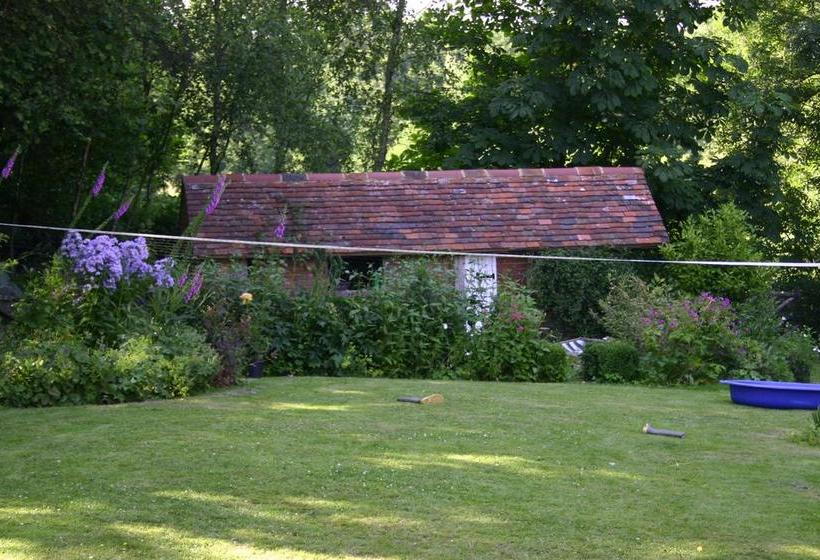 Thimbles Bed & Breakfast