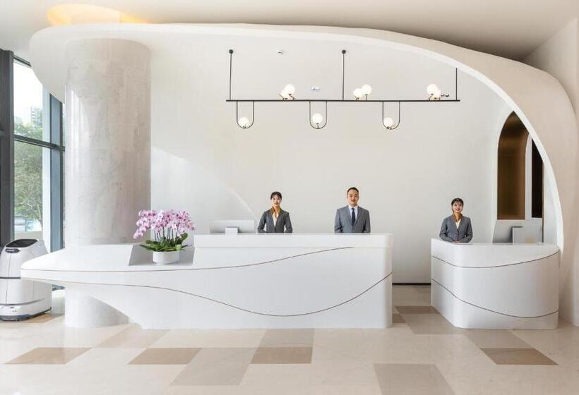 Atour Hotel Zhongshan Nantou Haiya Colorful City