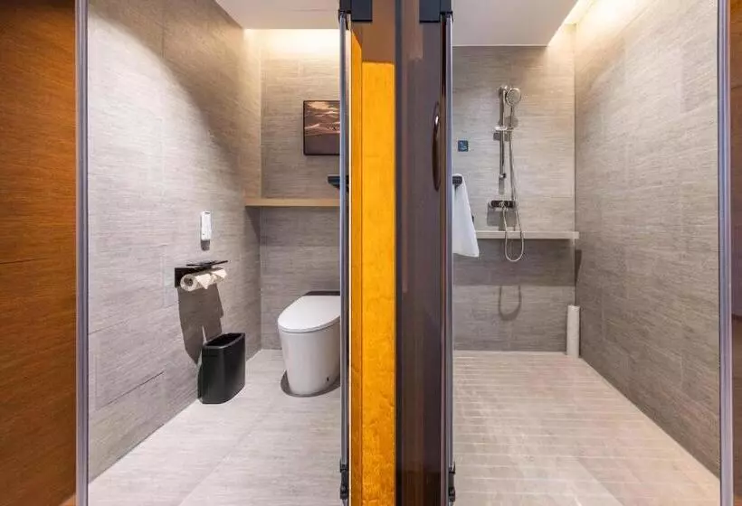 Atour Hotel Zhongshan Nantou Haiya Colorful City