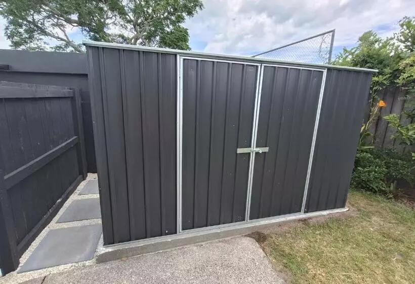 Aamiaismajoitus (B&B) Omanu Cottage