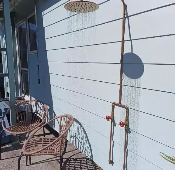 Aamiaismajoitus (B&B) Omanu Cottage