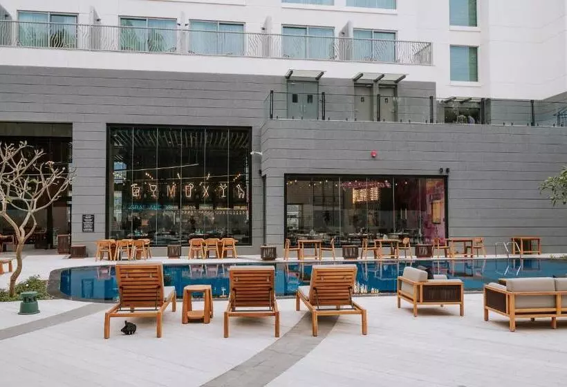 ホテル Moxy Bengaluru Airport Prestige Tech Cloud