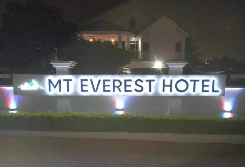ホテル Mt Everest
