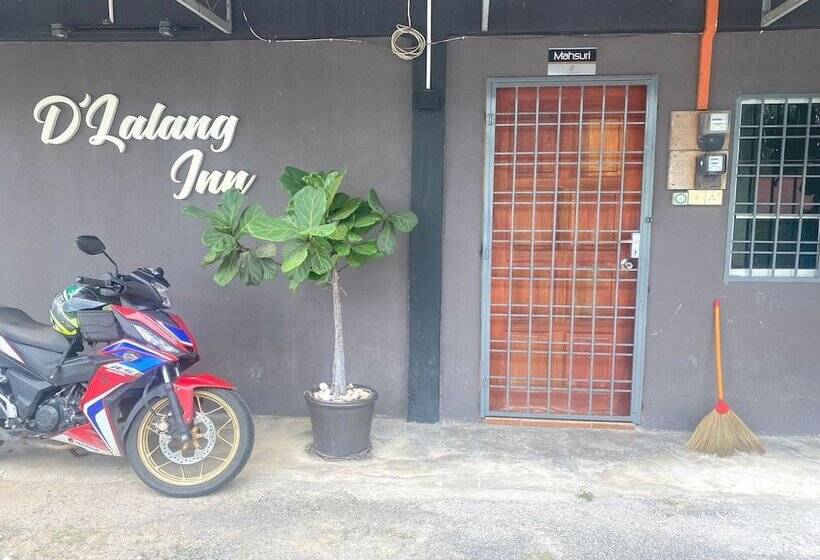 Отель Oyo 90910 Homestay D Lalang Inn