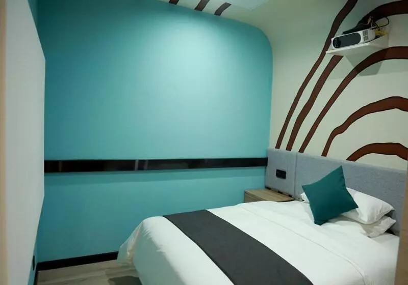 Hotelli Thank Inn Chain Fuyang Linquan Stadium