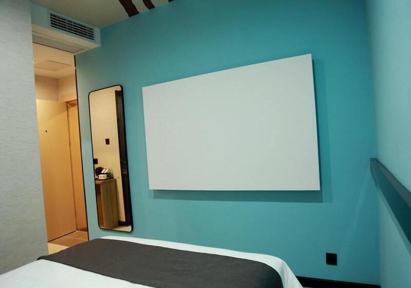 Hotell Thank Inn Chain Fuyang Linquan Stadium