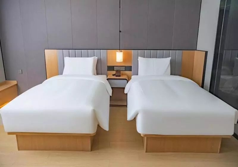 هتل Thank Inn Chain Kashgar Ancient City Wanda