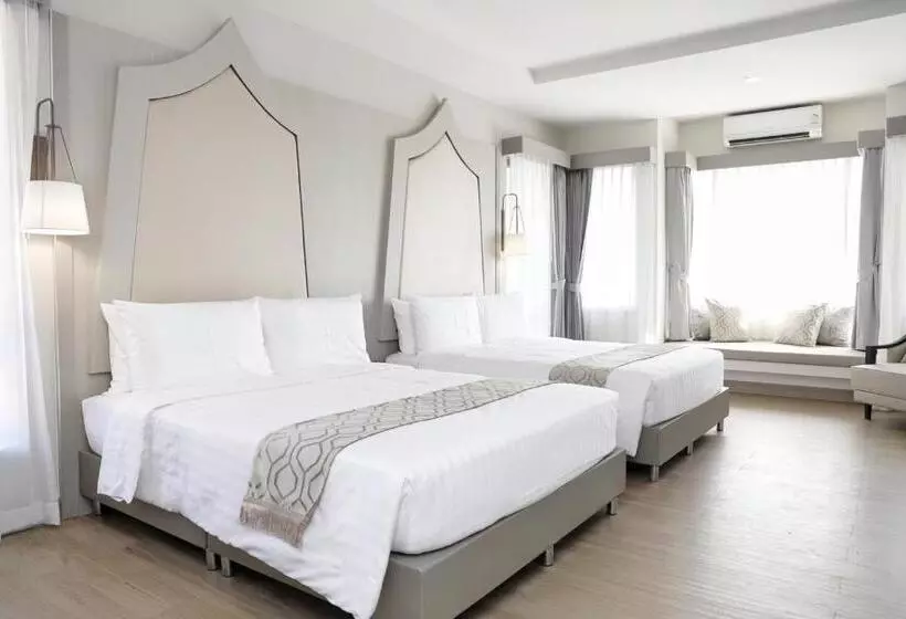 Hotelli The Navy House