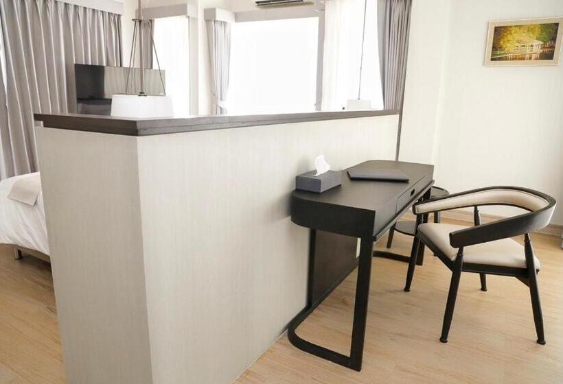 בית מלון כפרי The Navy House