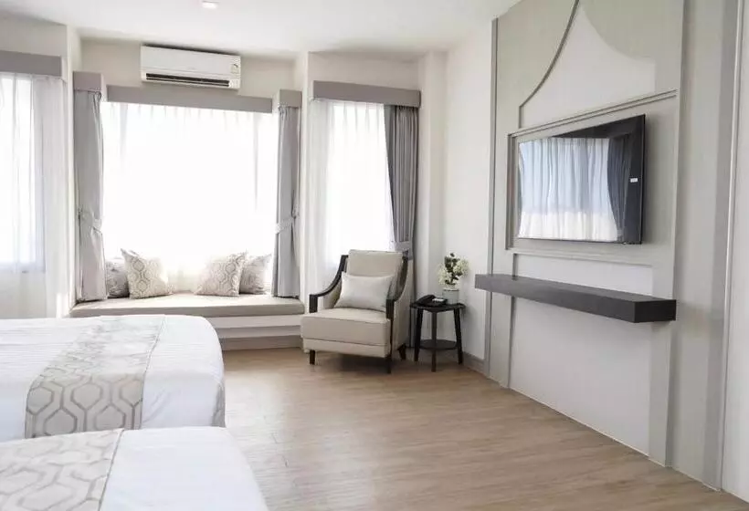 Hotelli The Navy House