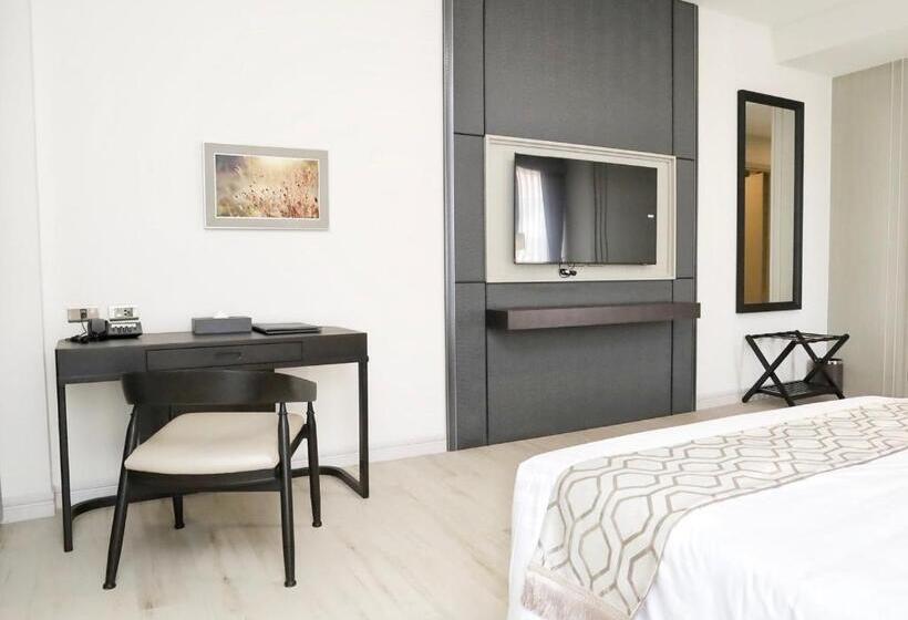 בית מלון כפרי The Navy House