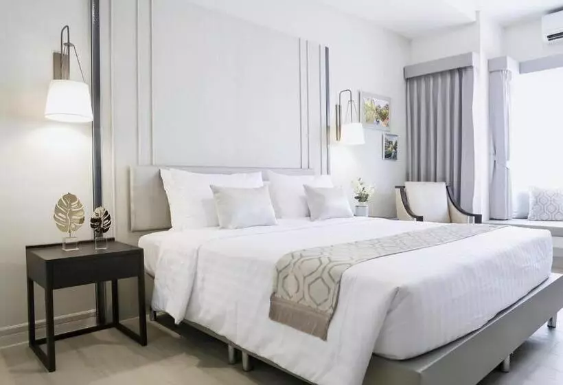 Hotelli The Navy House
