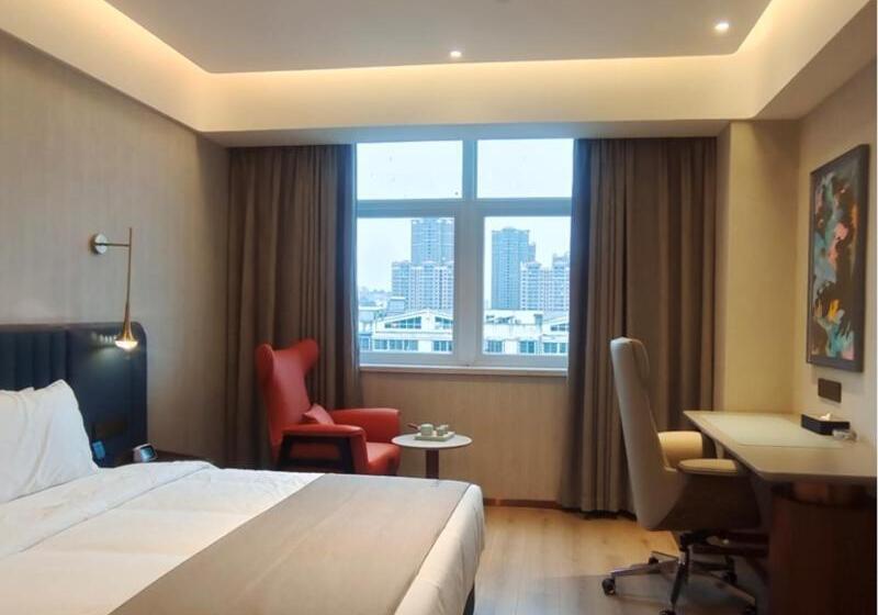 Lanou Hotel Lianyungang Donghai High Speed Railway Station Crystal City