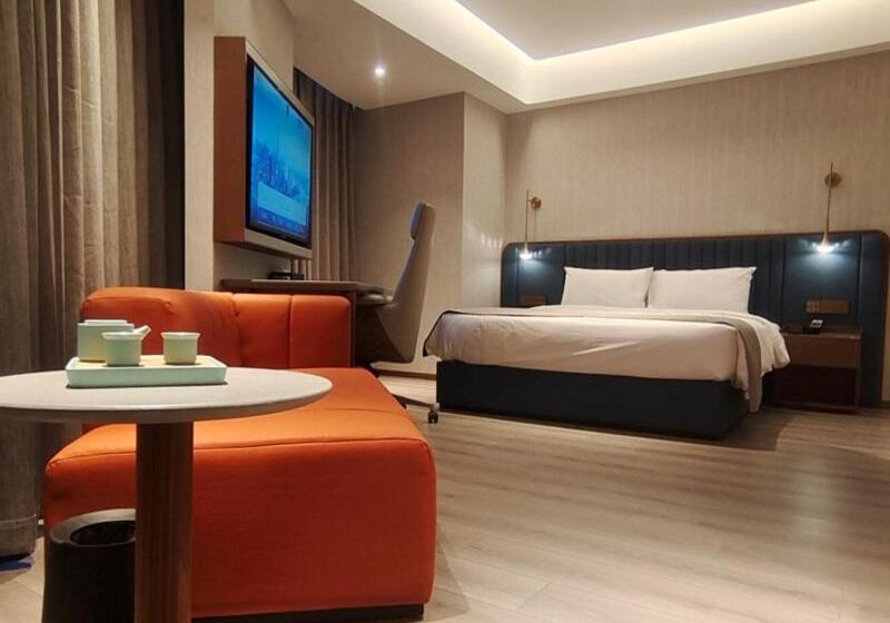 Lanou Hotel Lianyungang Donghai High Speed Railway Station Crystal City