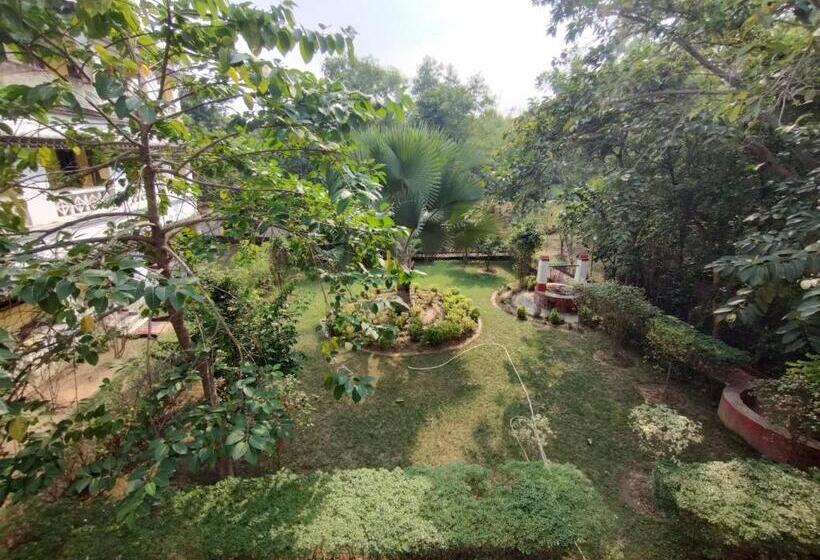 Muktomon Hotel & Resort