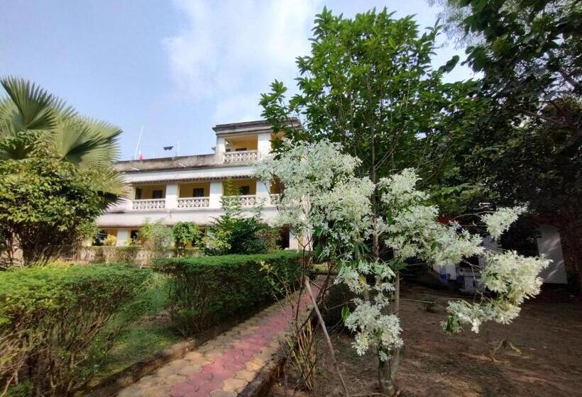 Muktomon Hotel & Resort