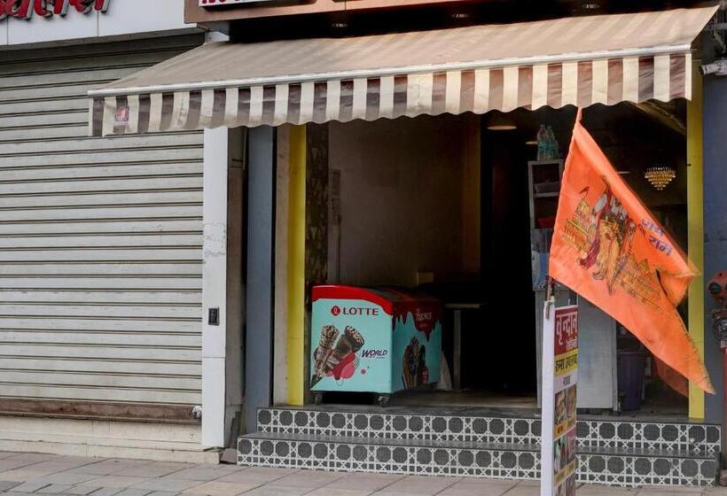 Oyo Hotel Vrindavan Residency