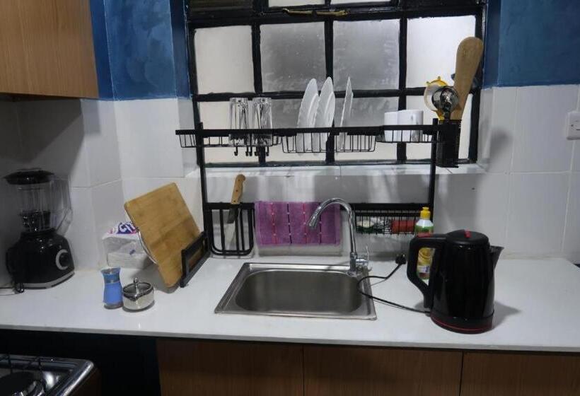 پانسیون Iconic Stays