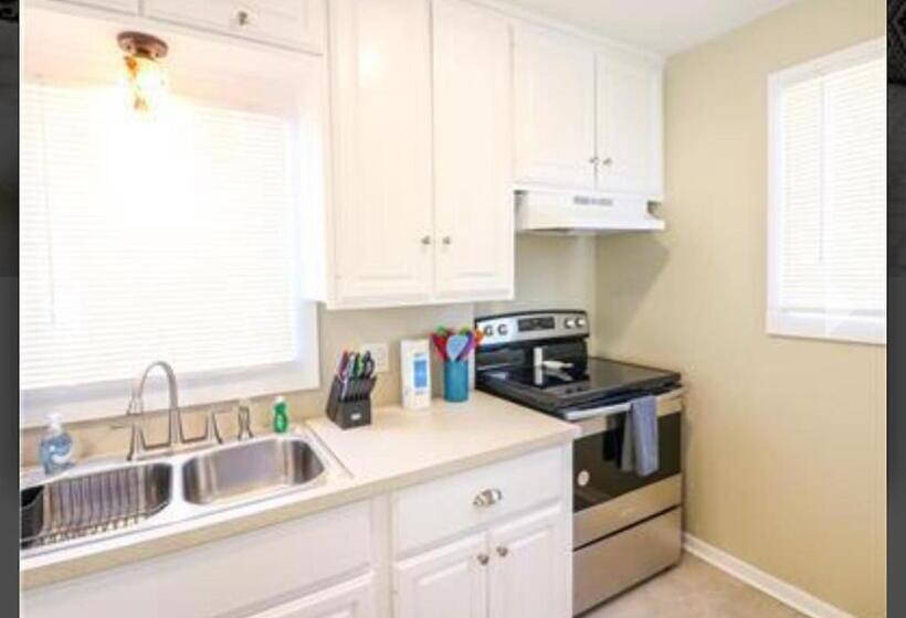 پانسیون Old Bay All Day