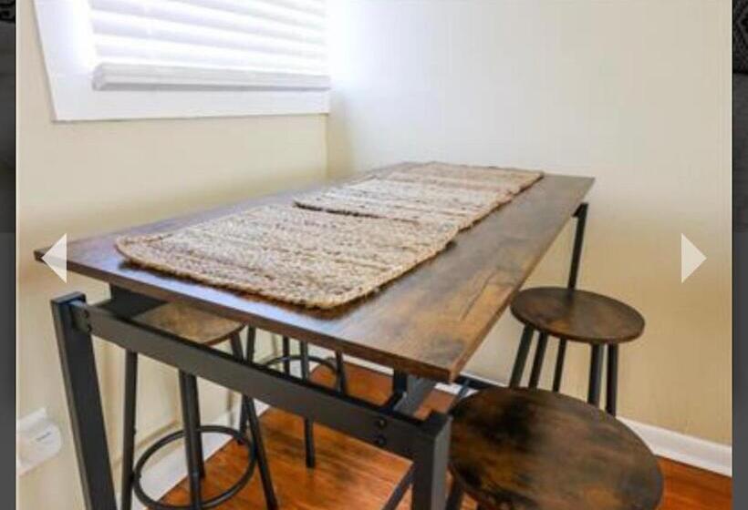 پانسیون Old Bay All Day