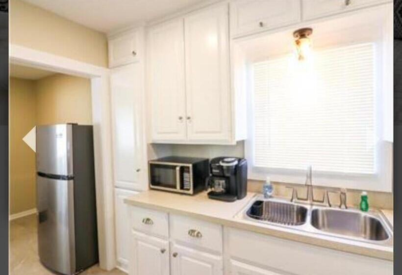 پانسیون Old Bay All Day