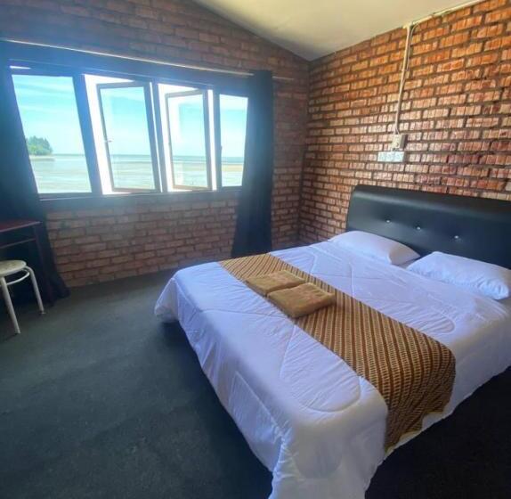 بنسيون Sb Sunset Kuching