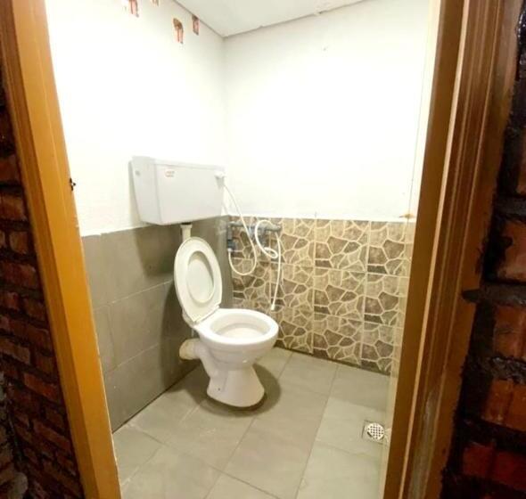 بنسيون Sb Sunset Kuching