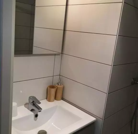 ベッドアンドブレックファースト Aux Lacs Et Cascades