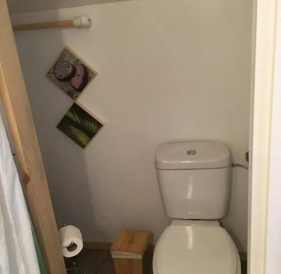 ベッドアンドブレックファースト Aux Lacs Et Cascades