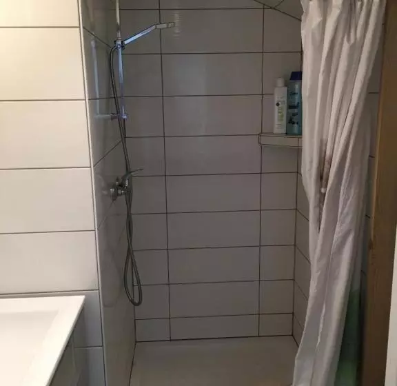 ベッドアンドブレックファースト Aux Lacs Et Cascades