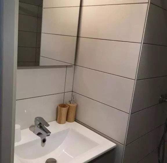 ベッドアンドブレックファースト Aux Lacs Et Cascades