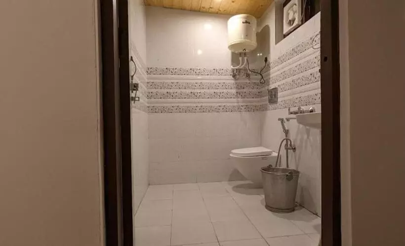 Aamiaismajoitus (B&B) Kanatal Kutir