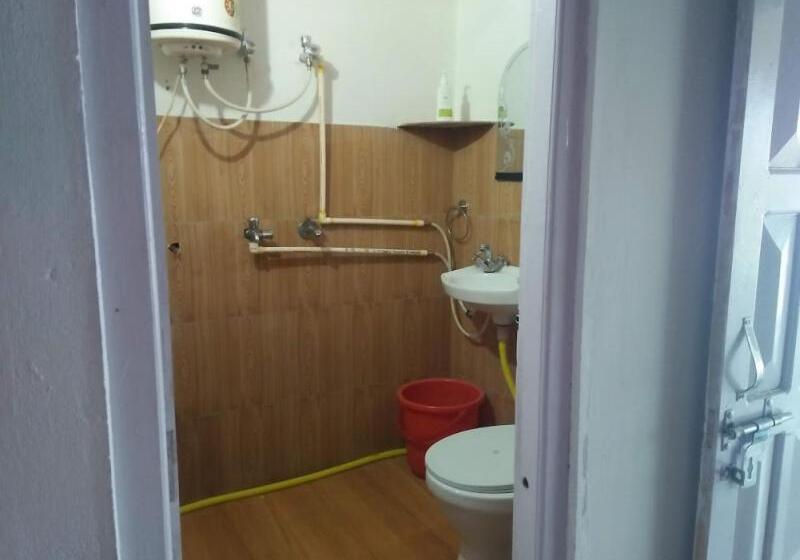 צימר Kanatal Kutir