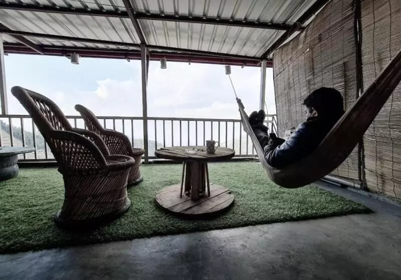 Aamiaismajoitus (B&B) Kanatal Kutir