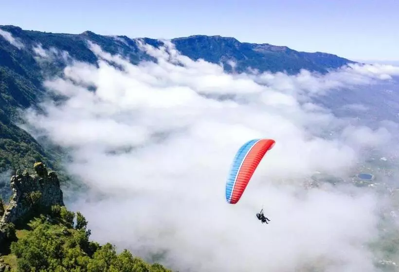 Aamiaismajoitus (B&B) La Rayuela Suites