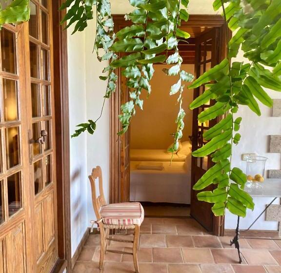 تختخواب و صبحانه La Rayuela Suites