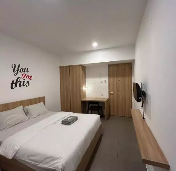 ホテル Behomy Maxley Lippo Karawaci