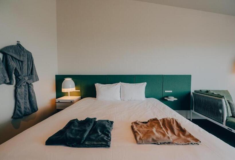 Hotel Botanical Pool Club