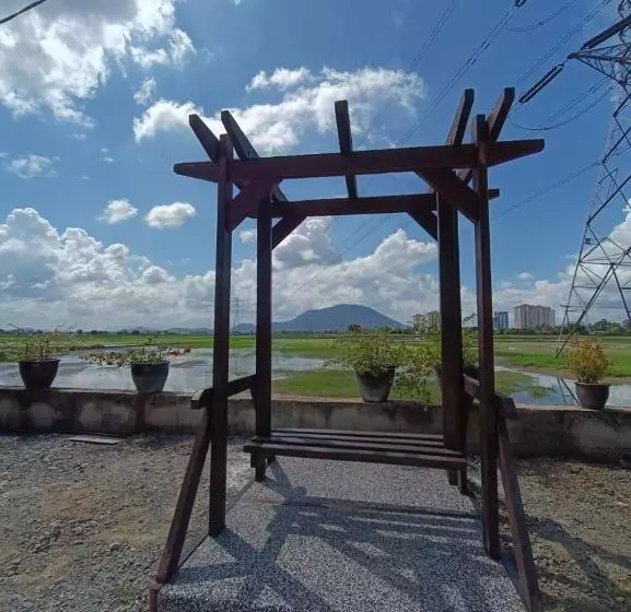 ホテル Chalet And Homestay Kasih Bonda For Musllim Only