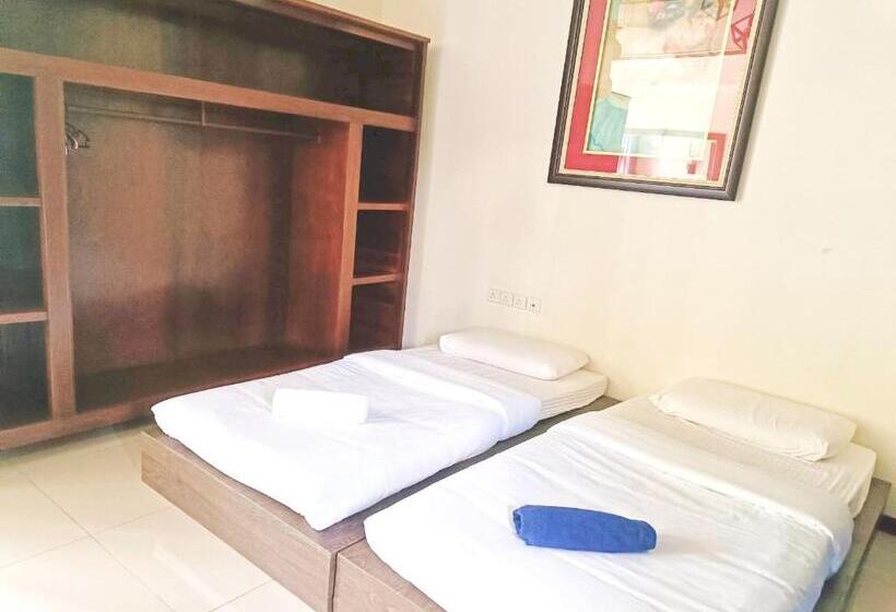 Отель Collection O 90858 Bentong Wellness Homestay Midland