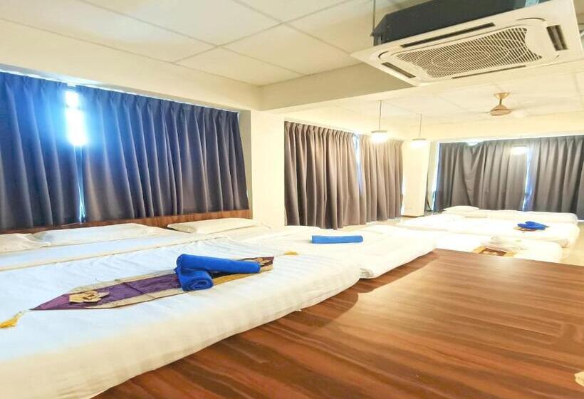 Отель Collection O 90858 Bentong Wellness Homestay Midland