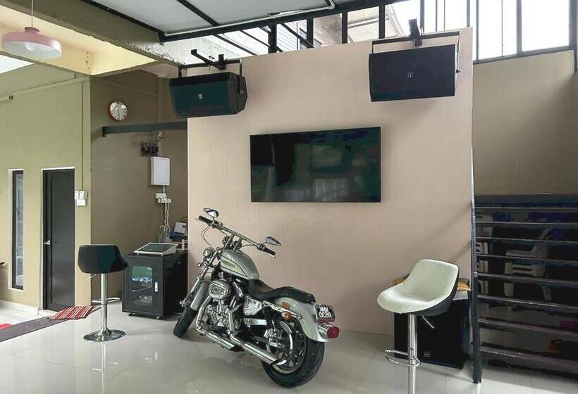 Отель Collection O 90858 Bentong Wellness Homestay Midland