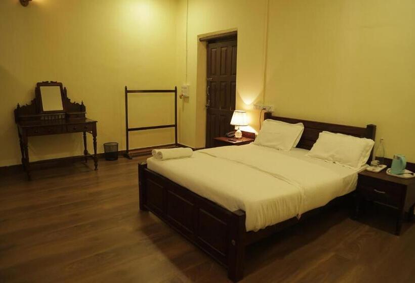 Отель Harris Holiday Inn