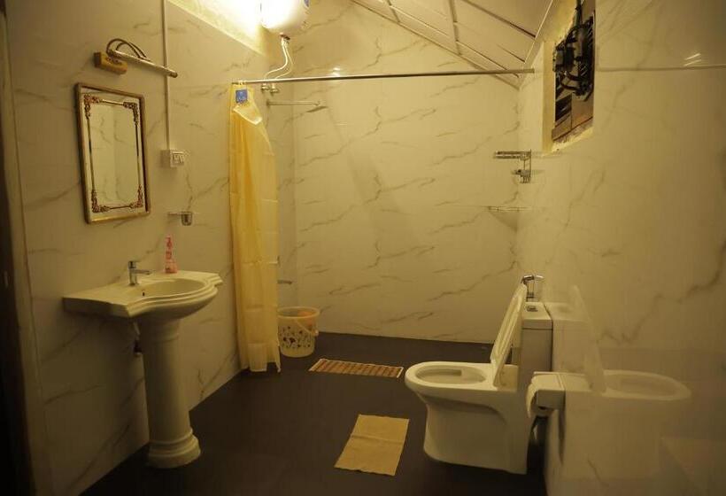 Отель Harris Holiday Inn