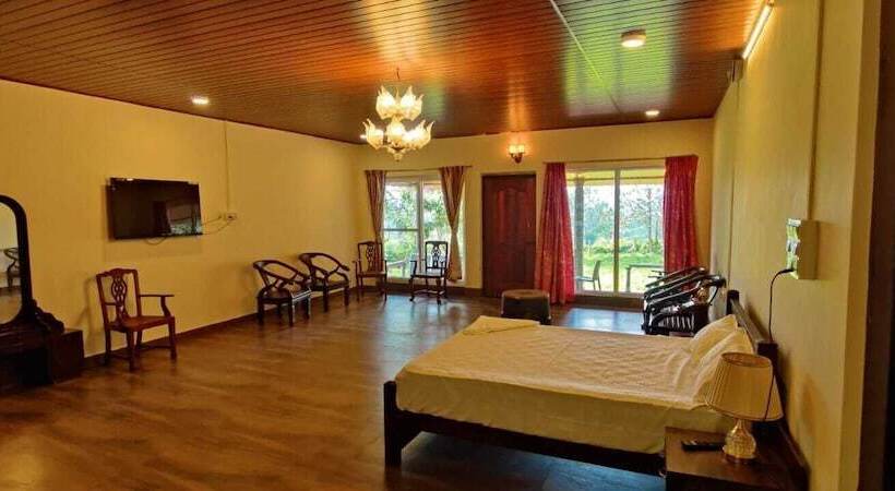 Отель Harris Holiday Inn