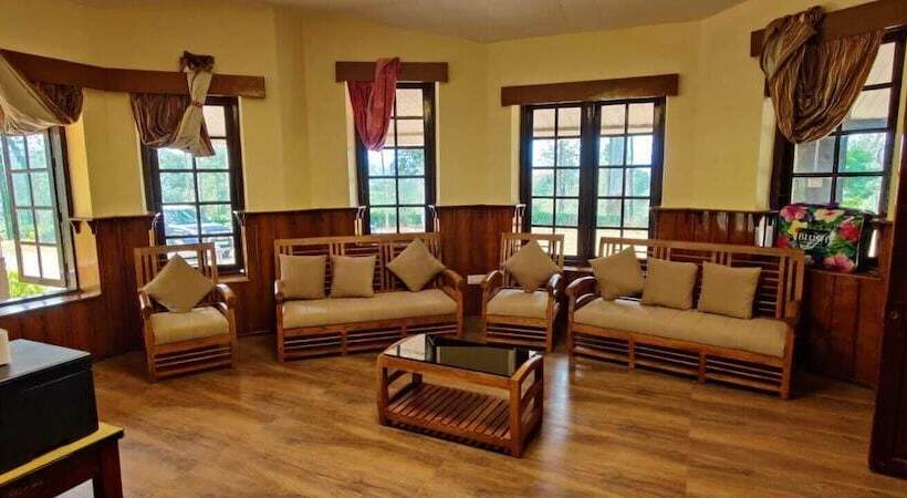 Отель Harris Holiday Inn