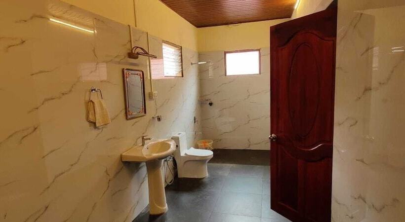 Отель Harris Holiday Inn