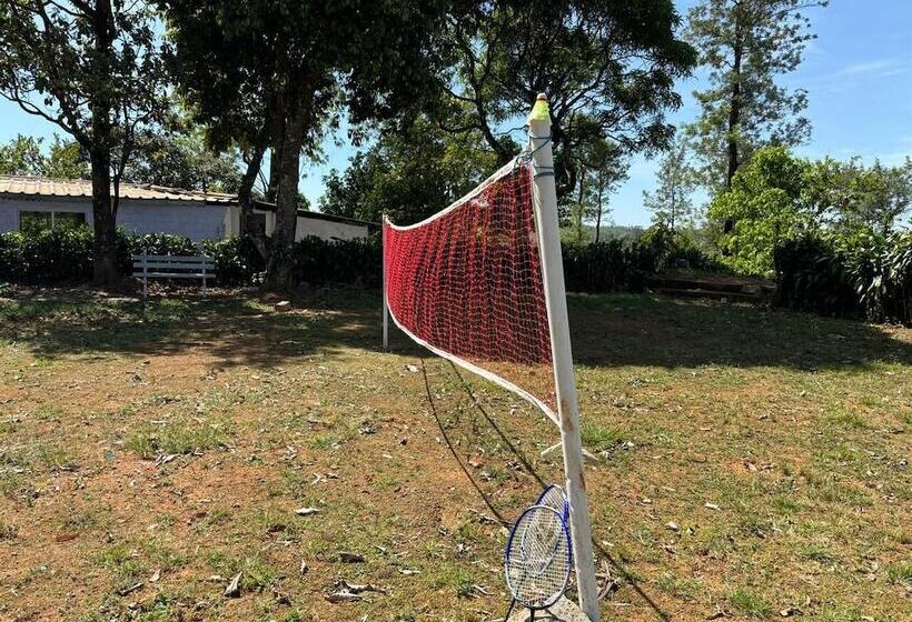 Отель Harris Holiday Inn