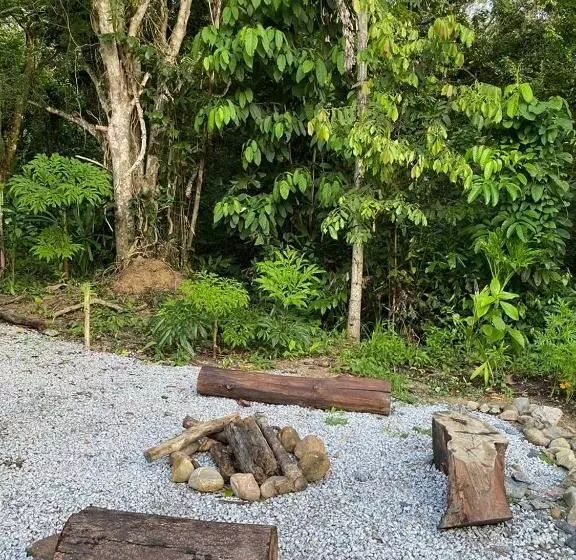 Hotelli Kebun Lisdtari Farmstay