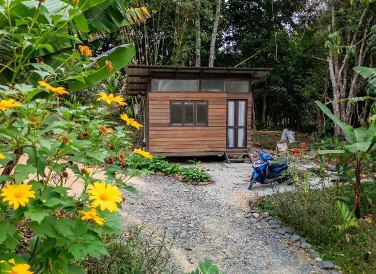 Hotelli Kebun Lisdtari Farmstay